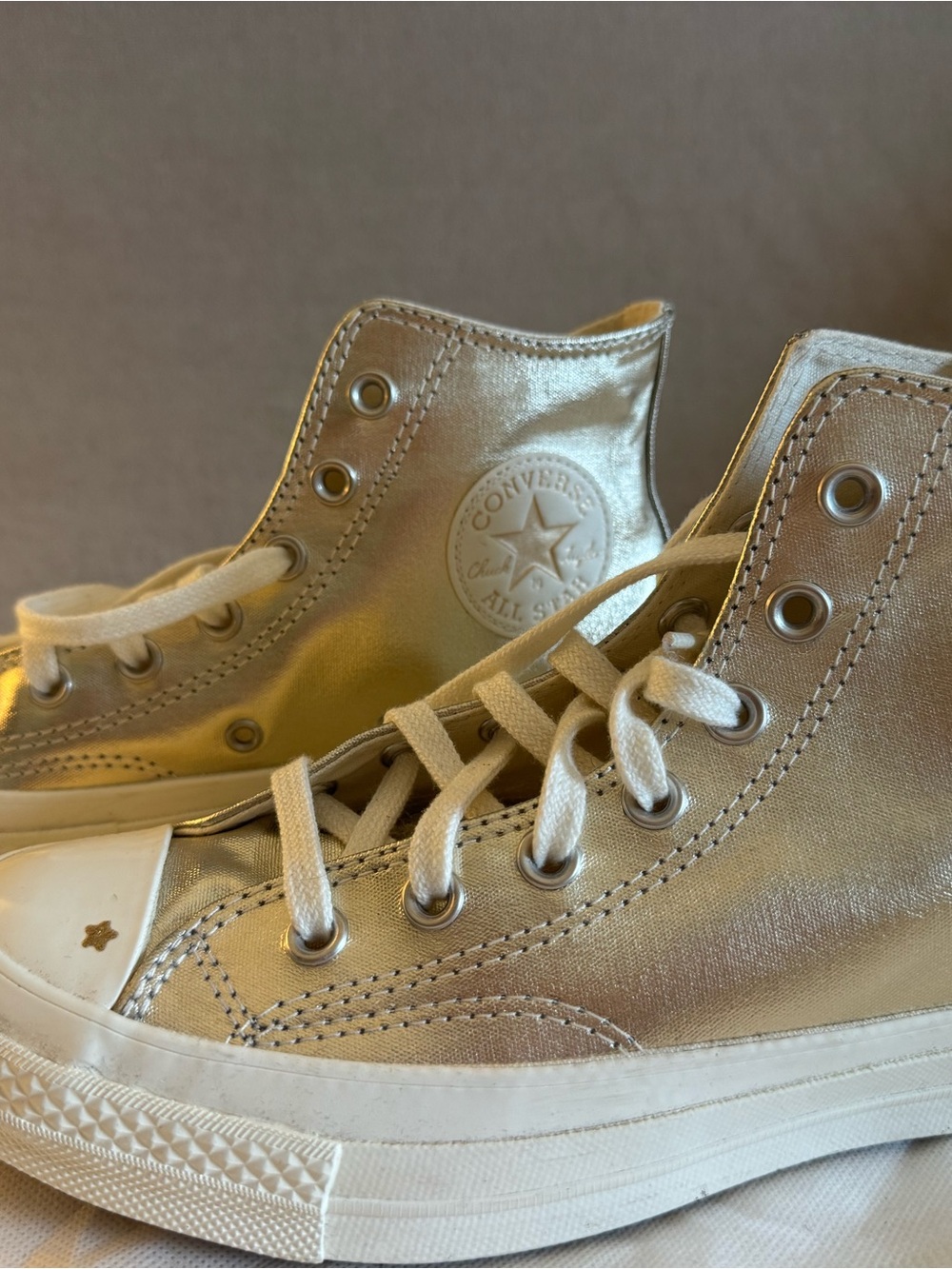 Converse Chuck Taylor All Star gold metallic high tops- like new size 7.5